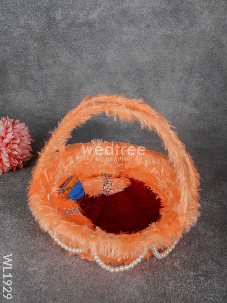 Laddu Gopal Basket - Wl1929 Combos & Hampers