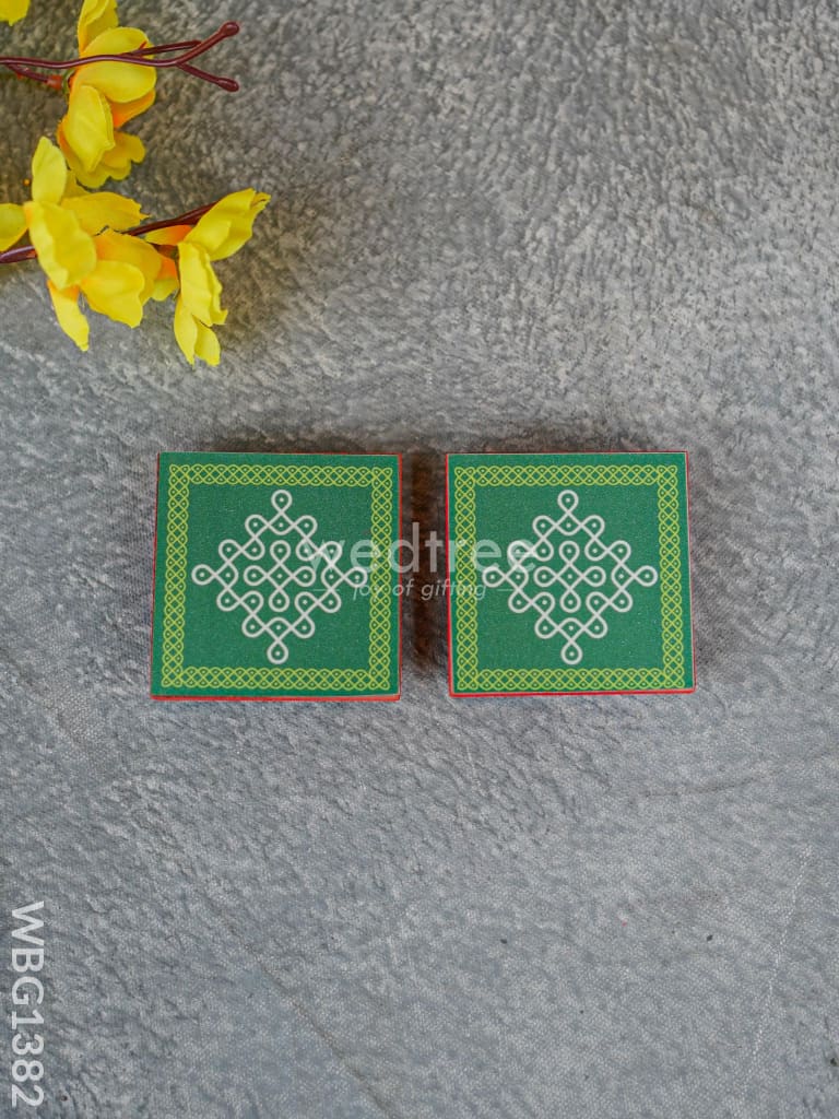 Laminated Manai - Sikku Kolam Design Set Of 2 Wbg1382 Rg