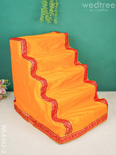 Magnetic 5 Step Brown Golu Padi With Cover - Wl4442 Yellow / Diya