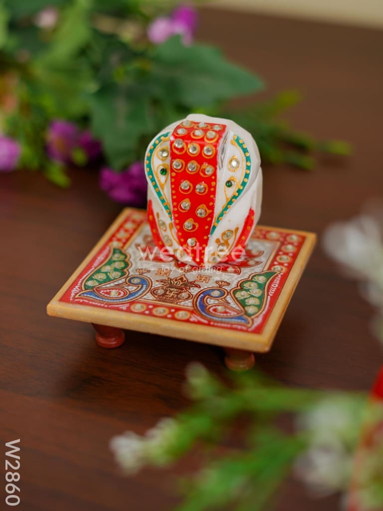 Marble - Hexagon Shaped Chowki With Peacock Design And Ganesh 4 Inch W2860 Divine Figurines