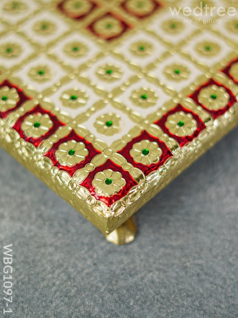 Meenakari Manai - 8X8 Inch Wbg1097