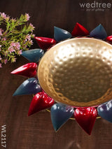 Metal Diya Urli With Leaves ( 16 Inch ) - Wl2117 Decor