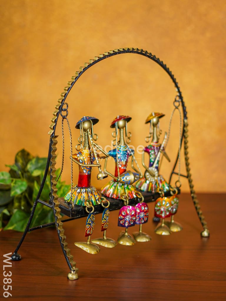 Metal Handpainted Musicians On Swing - Wl3856 Decor Showpiece