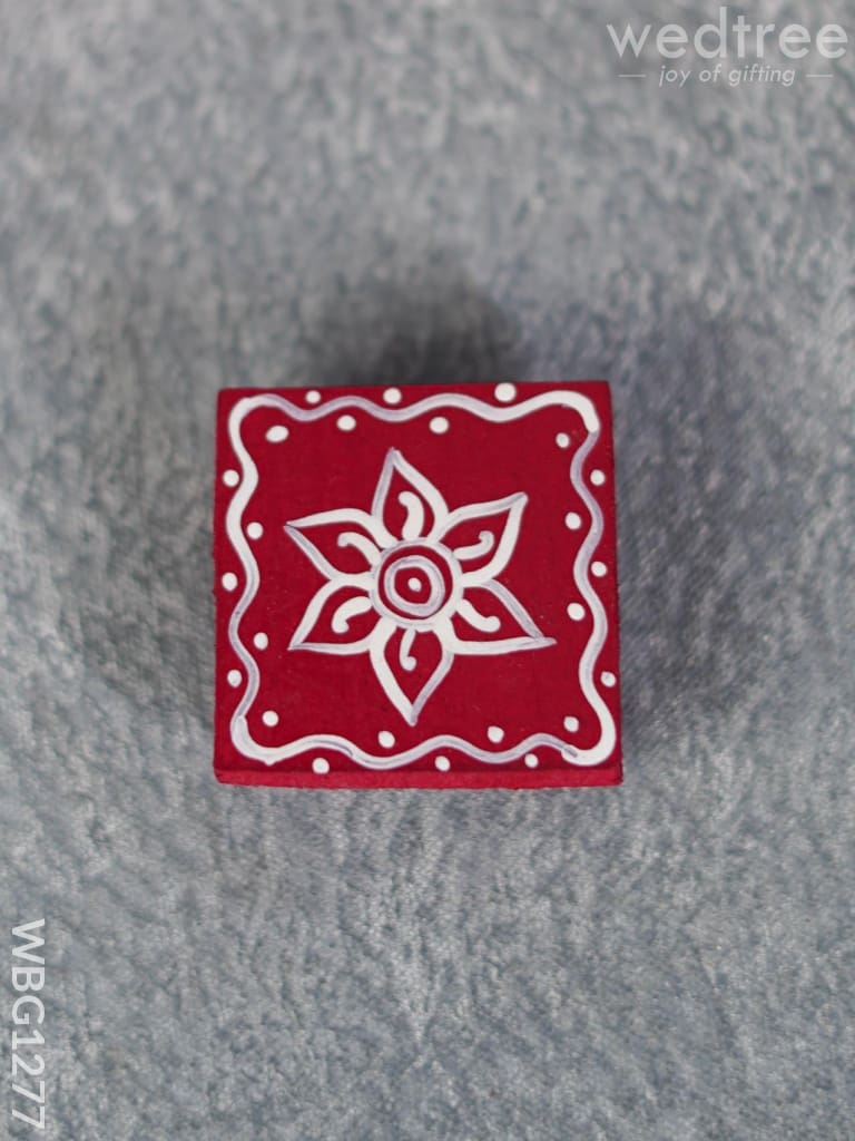 Miniature Wooden Manai With Rangoli Design - Wbg1277