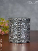 Oxidised Penstand With Floral Design - Wbg1116