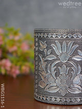 Oxidised Penstand With Floral Design - Wbg1116