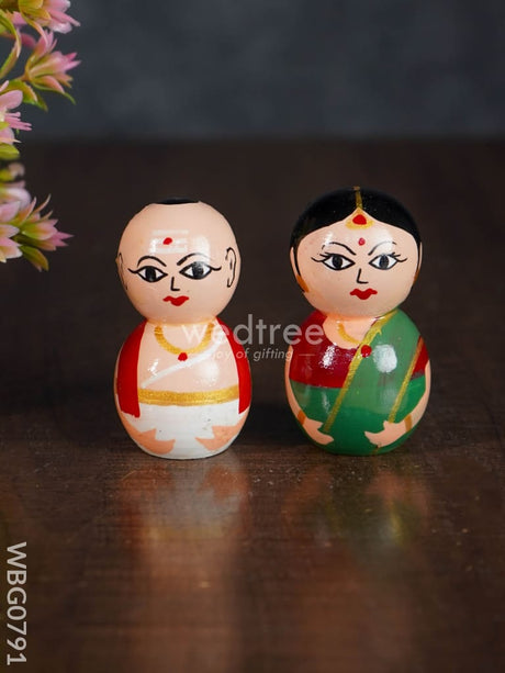 Pandit Couple - Channapatna Toy Wbg0791 Kids Return Gifts