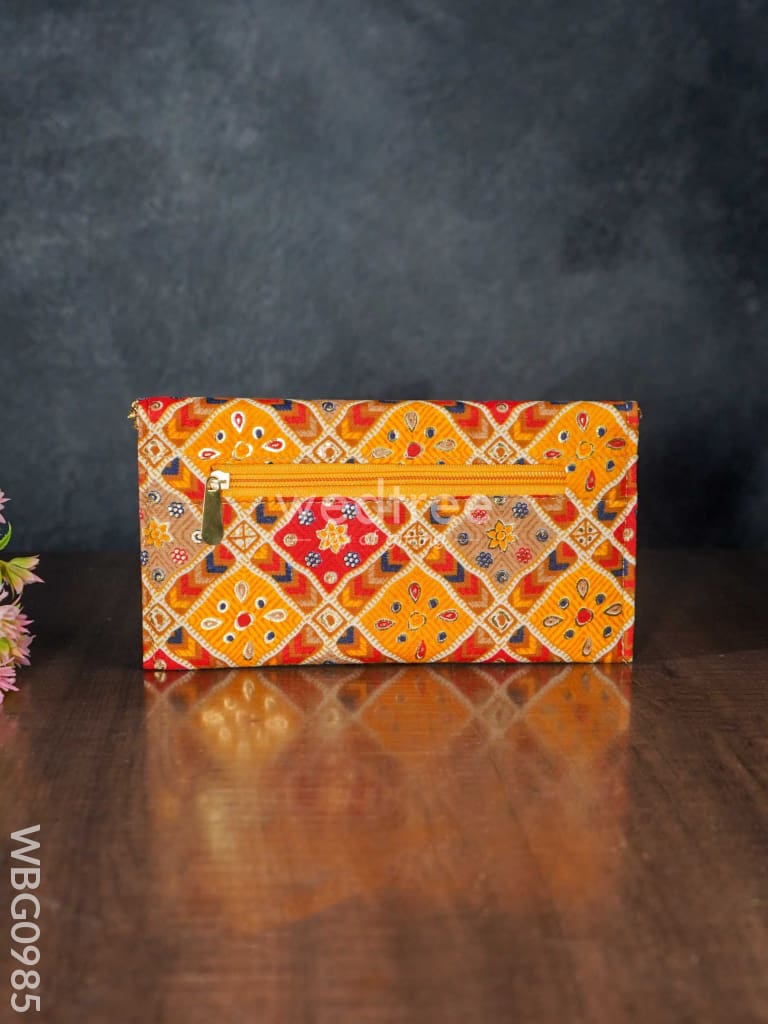 Patola Printed Purse - Wbg0985 Clutches & Purses