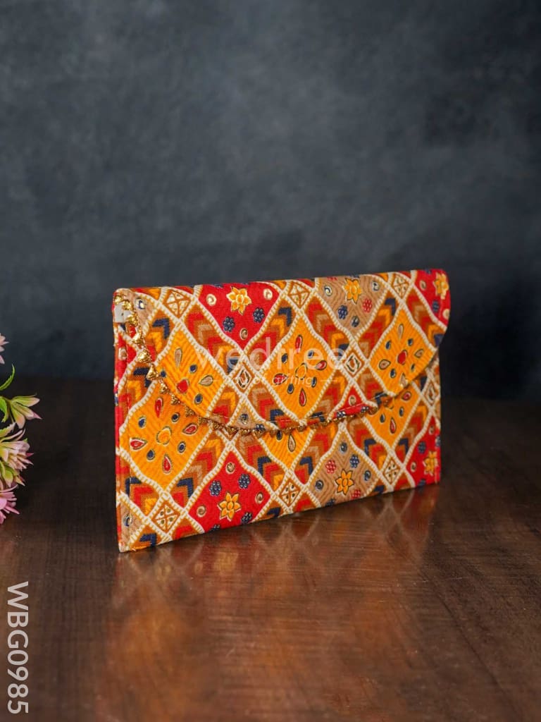 Patola Printed Purse - Wbg0985 Clutches & Purses