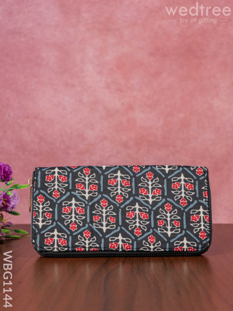 Printed Fabric Clutch - Wbg1144 Clutches & Purses