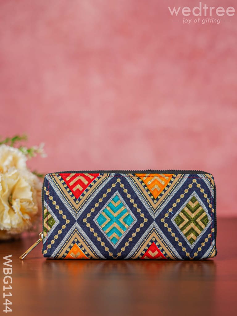 Printed Fabric Clutch - Wbg1144 Clutches & Purses