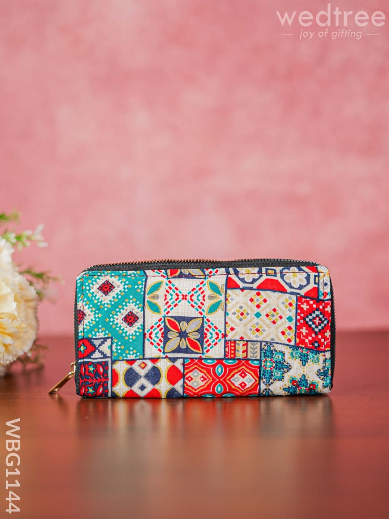 Printed Fabric Clutch - Wbg1144 Clutches & Purses