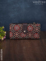 Printed Fabric Clutch With Flip Lock - Wbg0899 Clutches & Purses