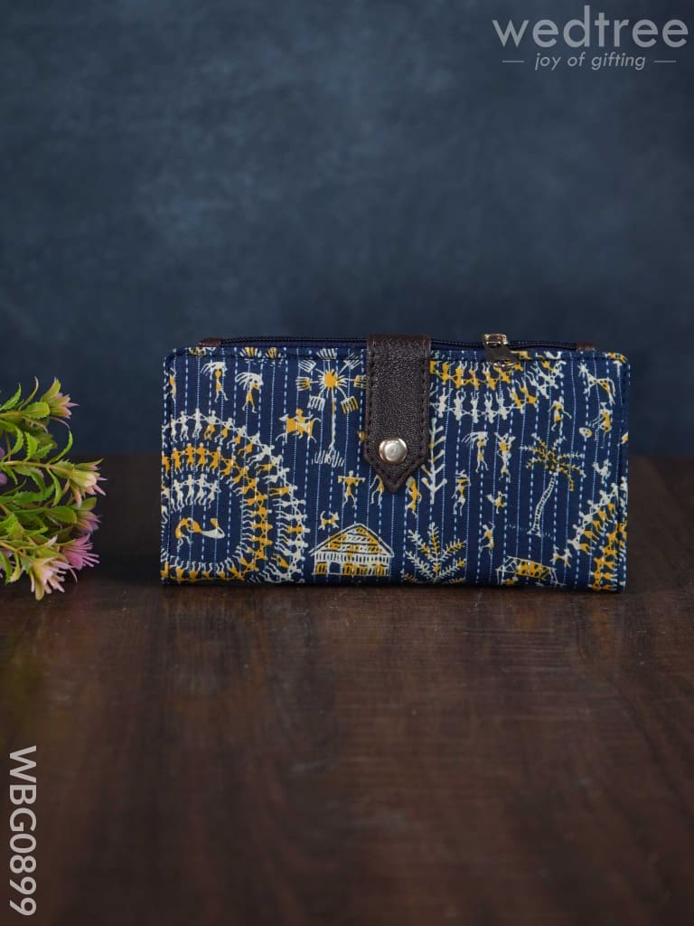 Printed Fabric Clutch With Flip Lock - Wbg0899 Clutches & Purses