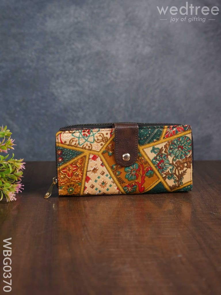 Printed Fabric Designer Wallet - Wbg0370 Clutches & Purses