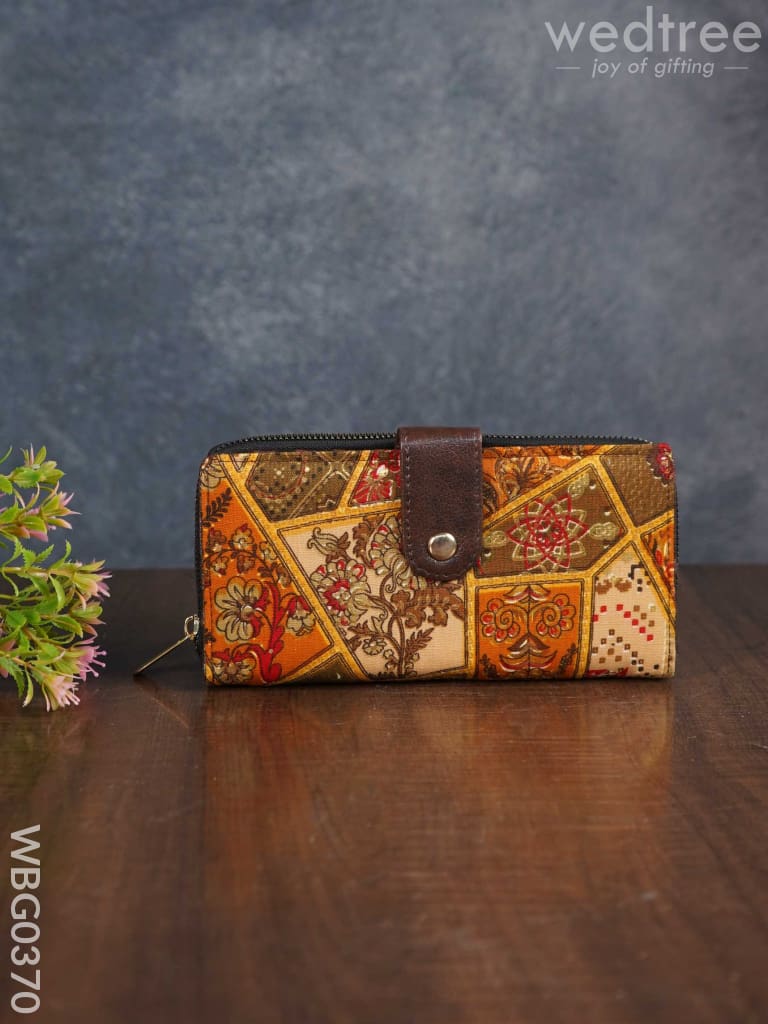 Printed Fabric Designer Wallet - Wbg0370 Clutches & Purses