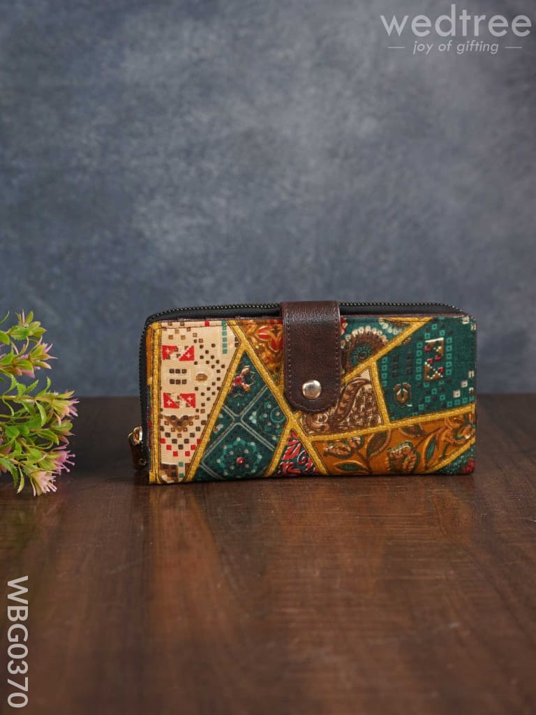 Printed Fabric Designer Wallet - Wbg0370 Clutches & Purses