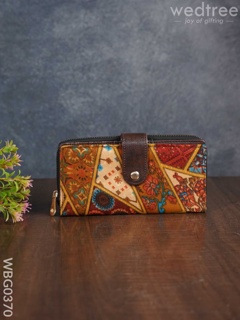 Printed Fabric Designer Wallet - Wbg0370 Clutches & Purses