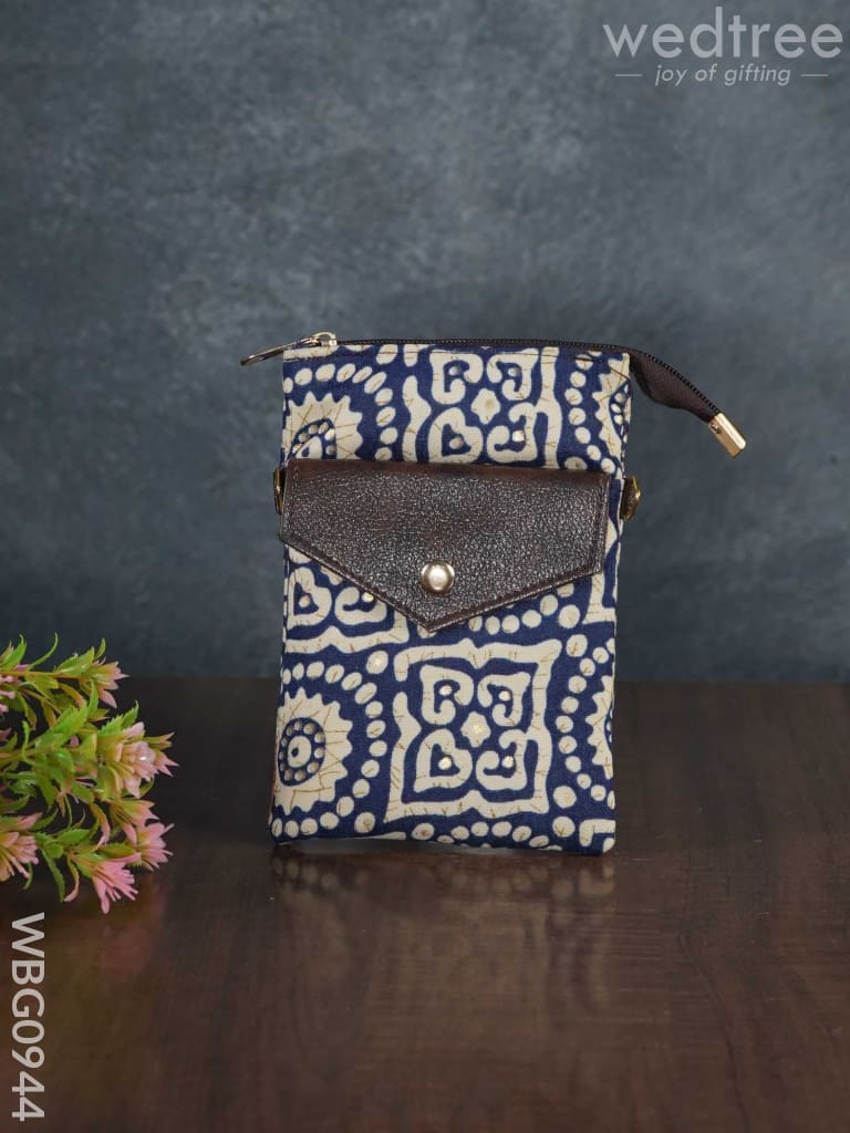 Printed Fabric Sling Bag - Wbg0944 Clutches & Purses