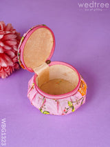 Round Floral Embroidery Bangle Holder - Wbg1323 Jewellery Holders