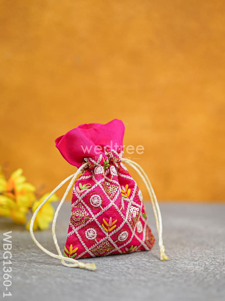 String Bag With Embroidery Work (5 X 4) - Wbg1360-1 Favor Bags