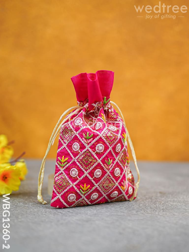 String Bag With Embroidery Work (6 X 7) - Wbg1360-2 Favor Bags