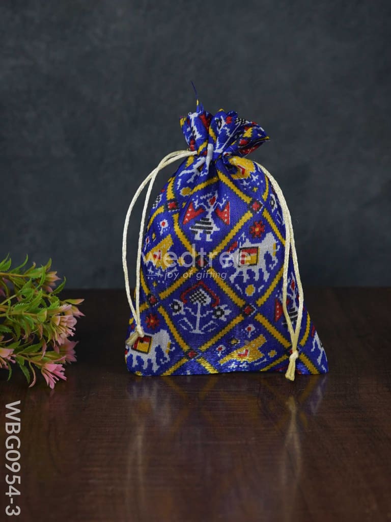 String Bag With Patola Prints - Wbg0954 Bags