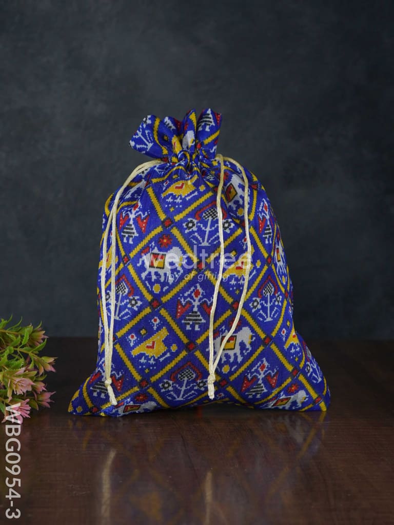 String Bag With Patola Prints - Wbg0954 Bags