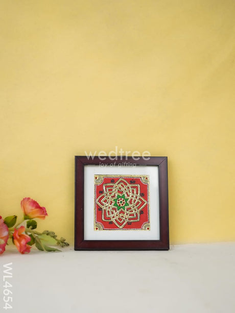 Tanjore Art Photo Frame - Kolam Design Wl4654 Painting