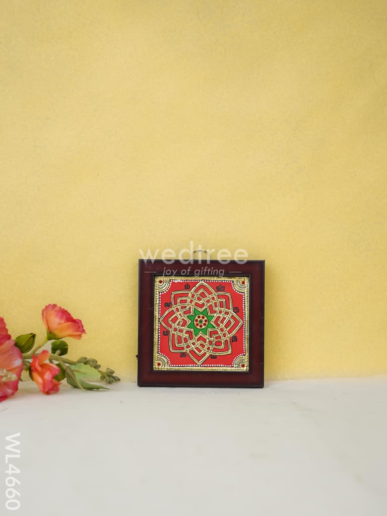 Tanjore Art Photo Frame - Kolam Design Wl4660 Painting