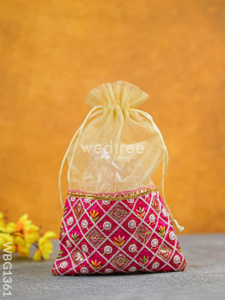 Net String Bag With Embroidery Bottom - Wbg1361 Favor Bags