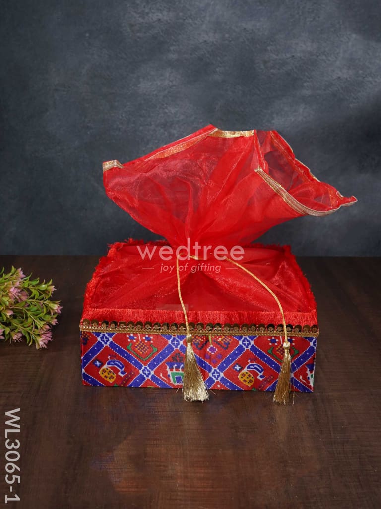 Trousseau Baskets In Patola Fabric With Golden Lace - Set Of 3 Wl3065 Wedding Essentials