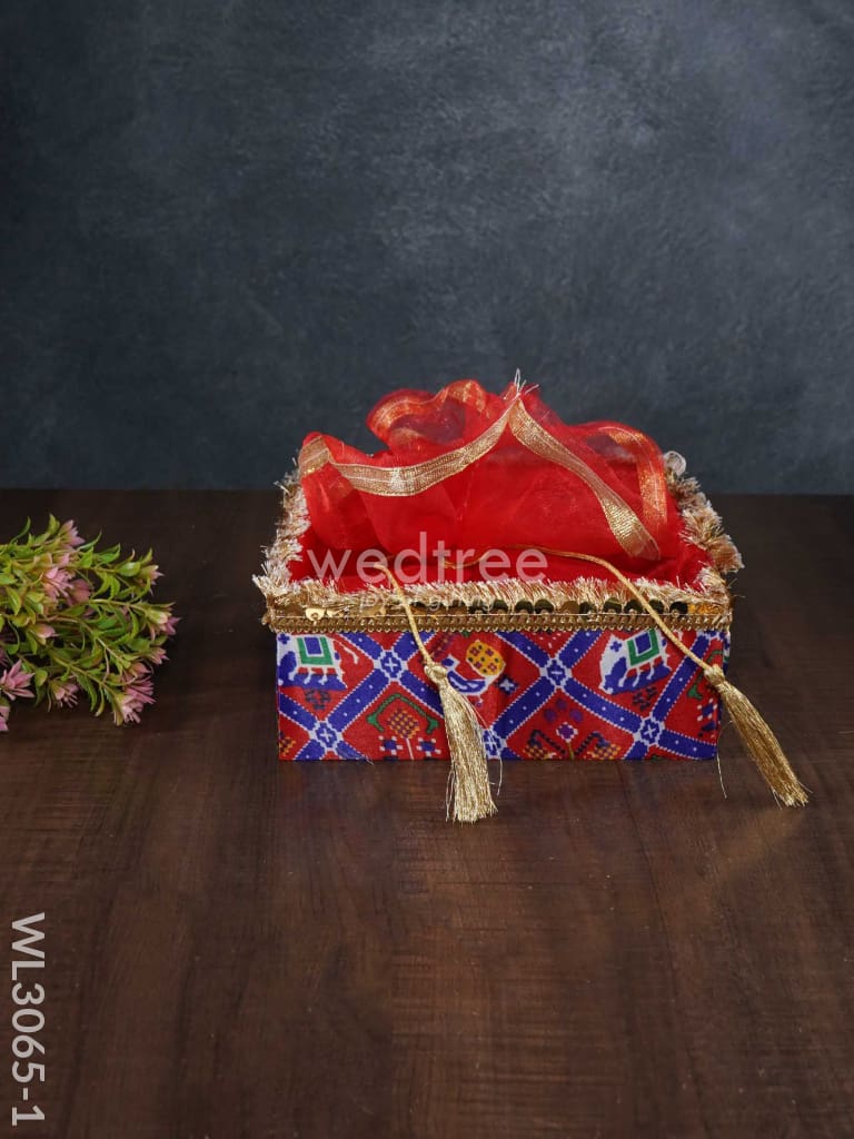 Trousseau Baskets In Patola Fabric With Golden Lace - Set Of 3 Wl3065 Wedding Essentials