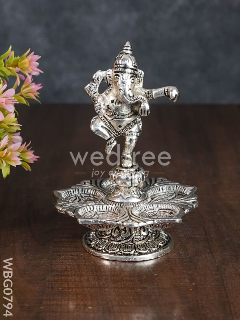 White Metal Dancing Ganesh 5 Face Diya - Wbg0794 Divine Figurines