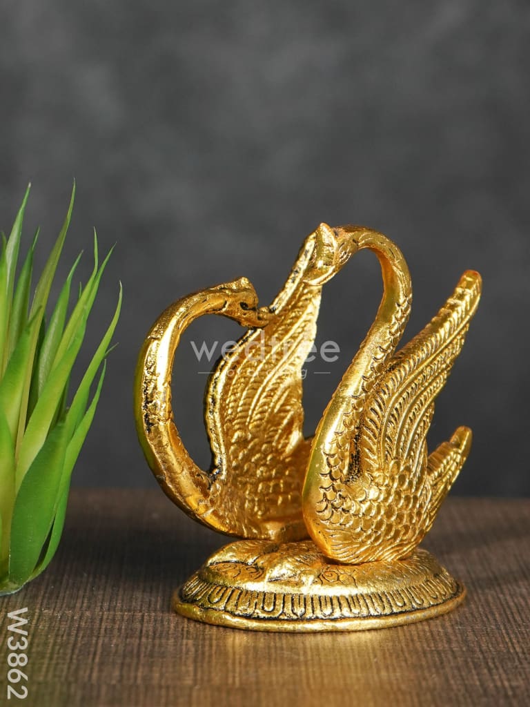 White Metal Swan Tissue Holder Gold Finish - W3862 Dining Essentials