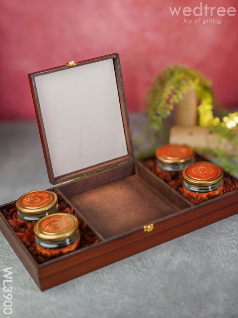 Wooden Dry Fruit Box With 4 Jars - Wl3900