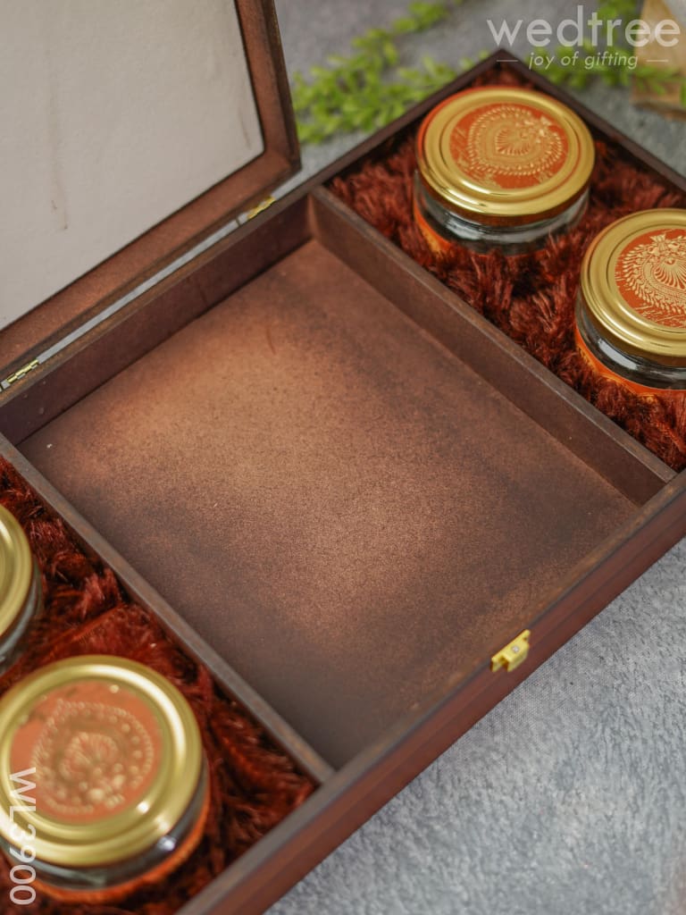 Wooden Dry Fruit Box With 4 Jars - Wl3900