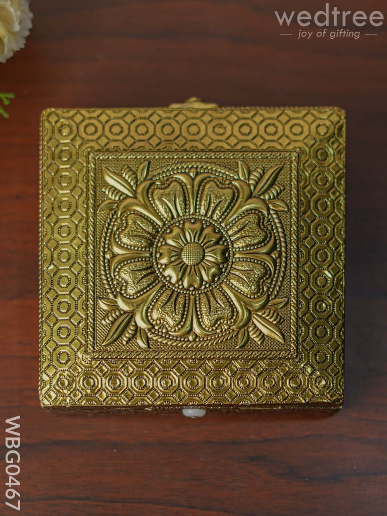 Wooden Dry Fruit Box With Oxidized Finish - Flower (6X6) Wbg0467