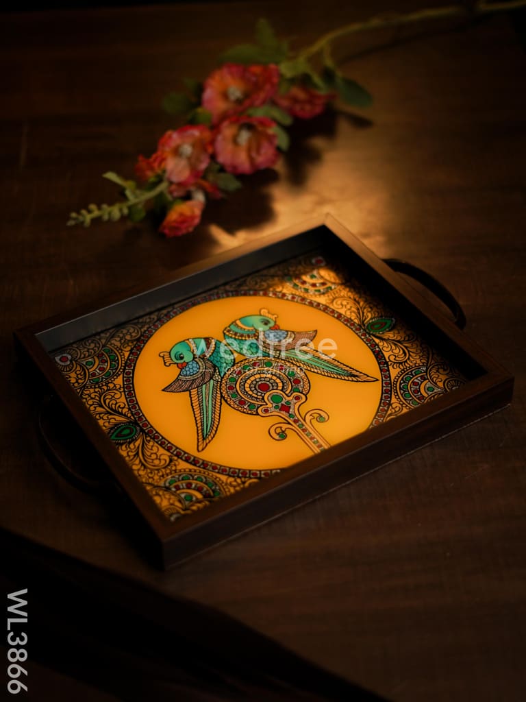 Wooden Tray With Reverse Acrylic Painting - Parrot Wl3866 Trays