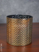 Zig Zag Design Embossed Planter With Wooden Stand - Wl3237 Planters