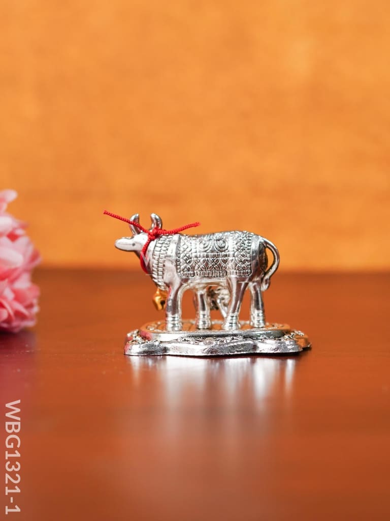 White Metal Cow - Wbg1321 Metal Figurine