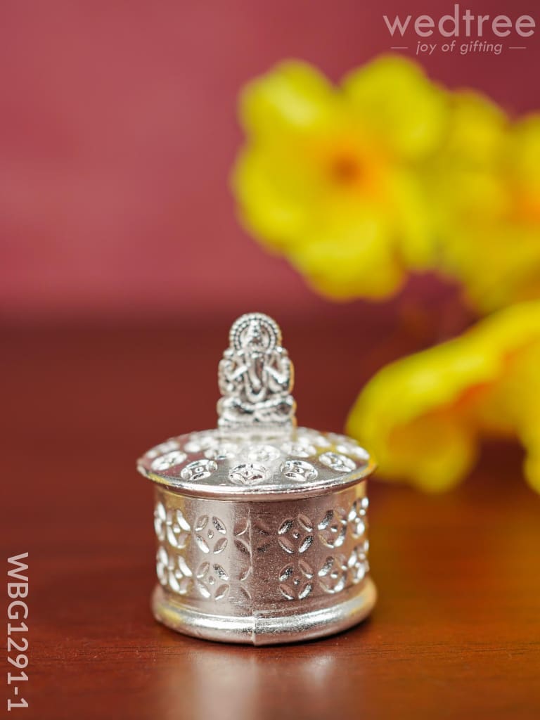 Zinc Alloy Kumkum Holder With Ganesha - Wbg1291 Alloy Holders